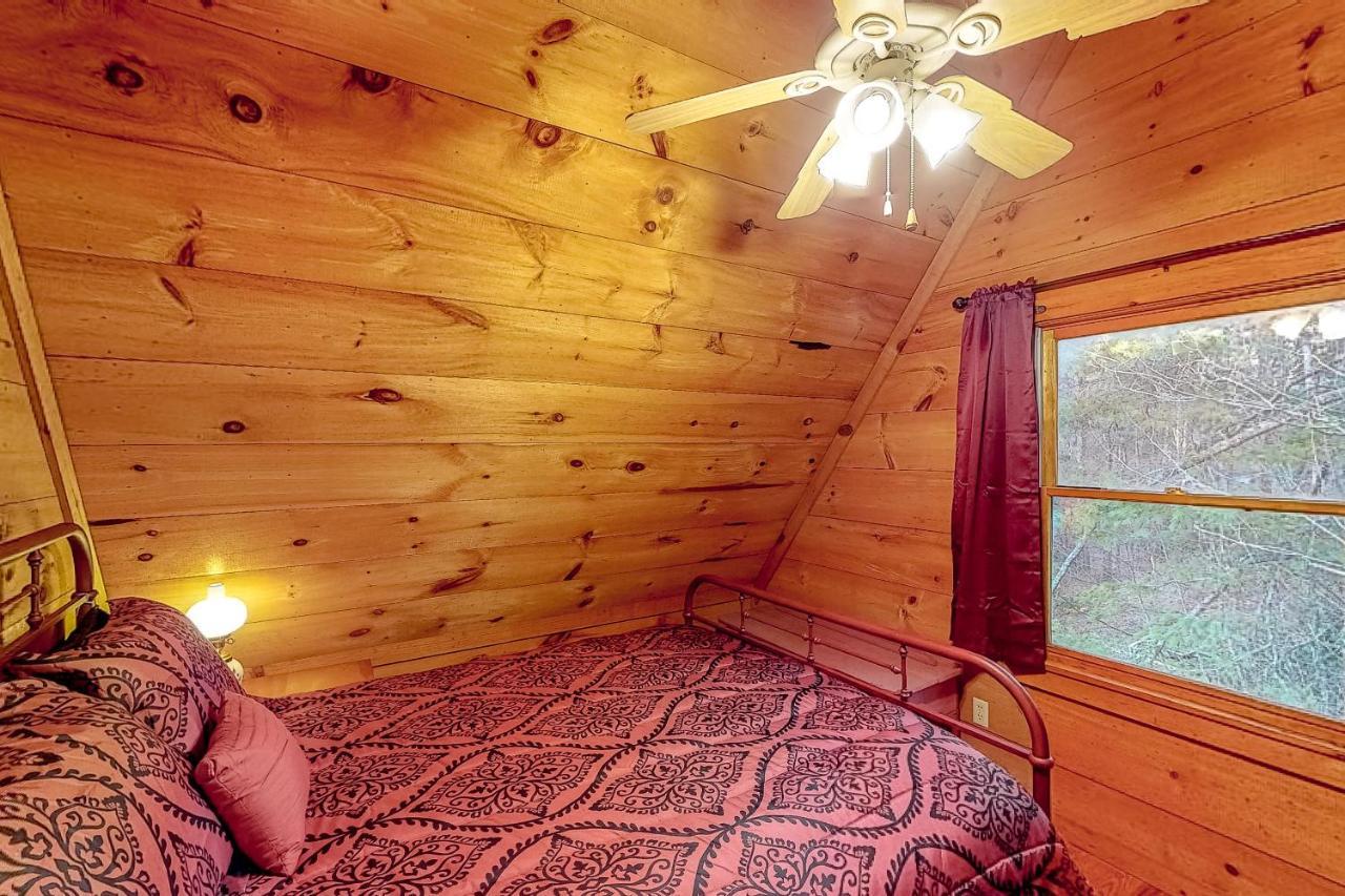 The Scaly Mountain Cabin Bagian luar foto